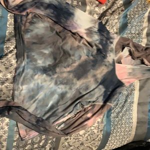 Really cute sweat shirt